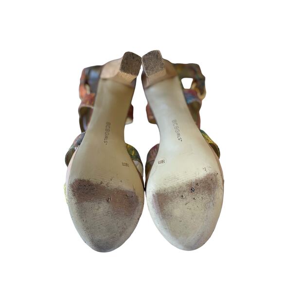 BCBGirls Pure Style Strappy Multicolor 4.5 inch heels, Sz 7.5B - Picture 6 of 7